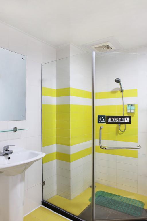 7Days Inn Sanya Phoenix Island Room photo